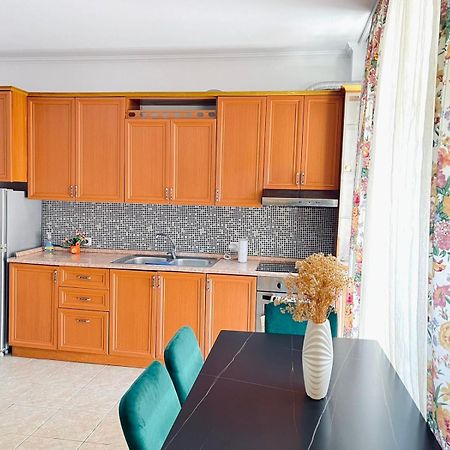 Top Central Apartment Tirana Exterior foto